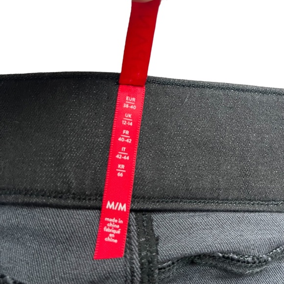 Spanx Distressed Skinny Jeans Women's S High Rise Stretch Denim Raw Hem 20213R - Picture 14 of 15